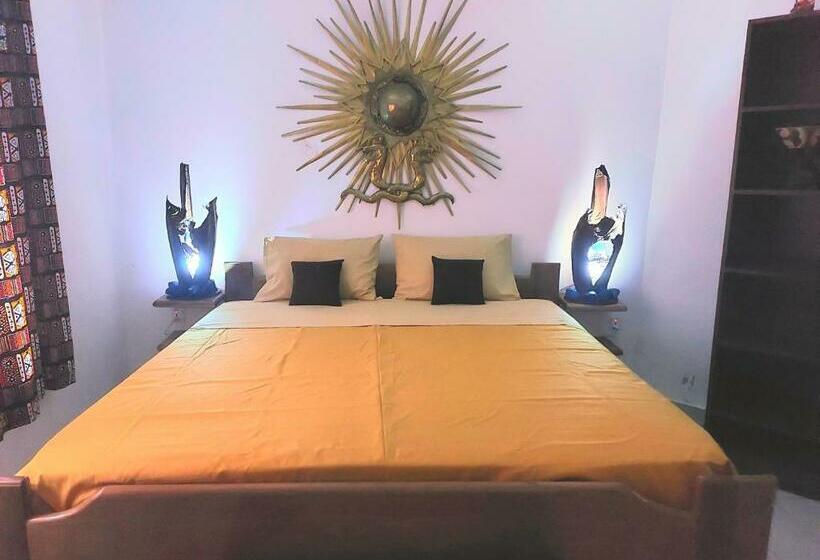 اتاق لوکس, Blue Palm Resort Ghana