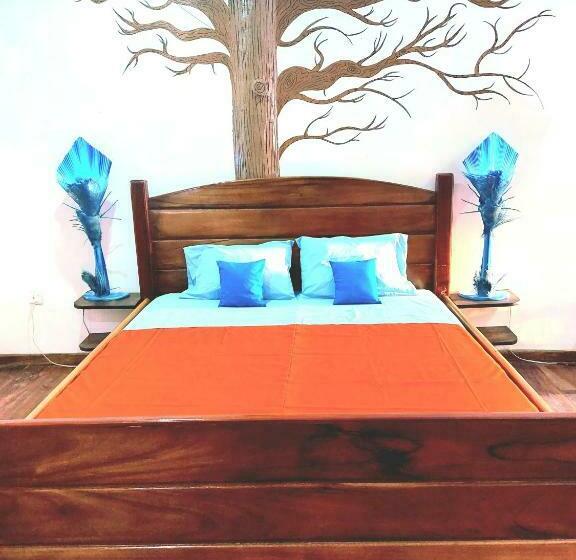 اتاق لوکس, Blue Palm Resort Ghana