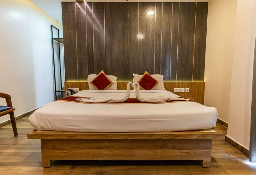 Номер Deluxe, Aalia
