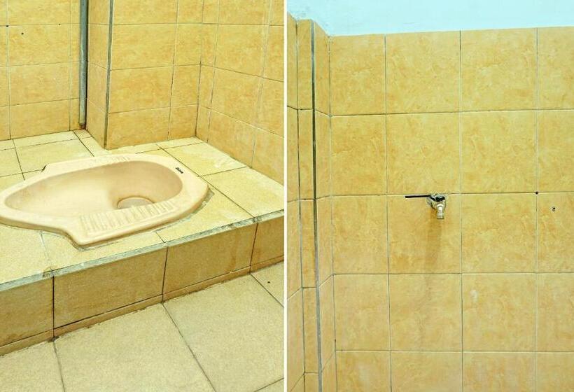 Номер Стандарт, Spot On 92400 Dhaha Penginapan House Syariah