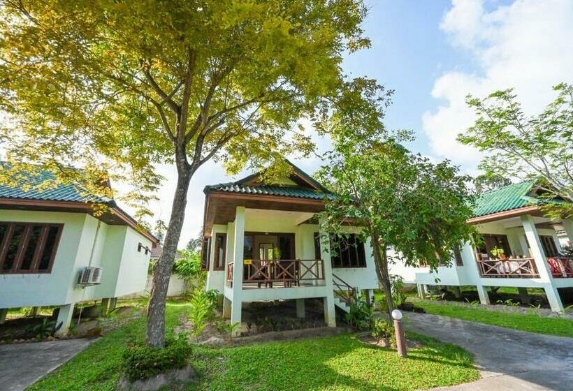 스탠다드 테라스 룸, Poowadee Resort