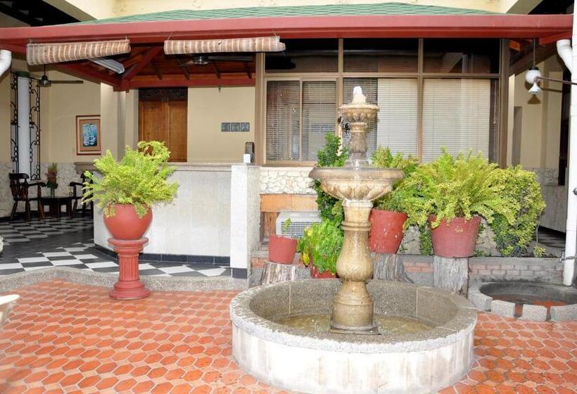 اتاق استاندارد چهار تخته, Bahia Blanca