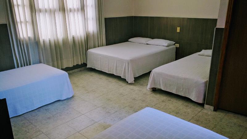 اتاق استاندارد چهار تخته, Bahia Blanca