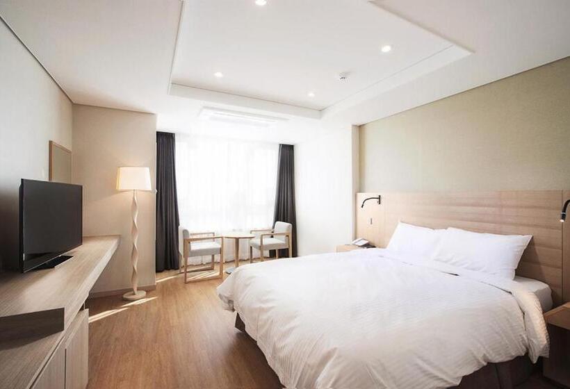 Номер Executive, Crown Harbor Hotel Busan