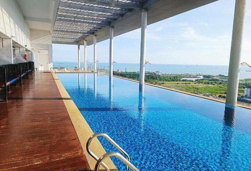 اتاق لوکس با تخت بزرگ, Noble Resort Melaka