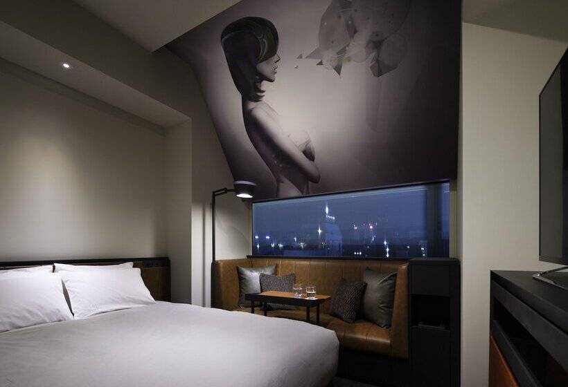 Номер Deluxe, Shinjuku Granbell