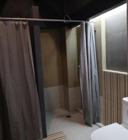 اتاق استاندارد چهار تخته, Casa Yuk’