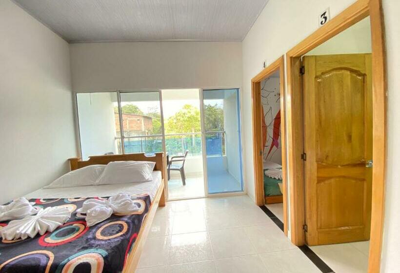 침실 3개 아파트, Hostal Las Flores