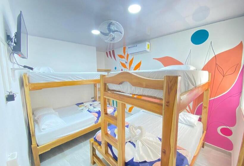 패밀리 룸, Hostal Las Flores