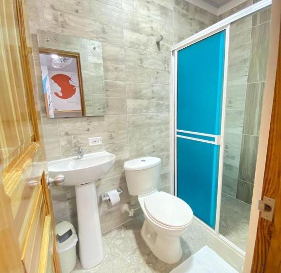 클래식 4인 룸, Hostal Las Flores