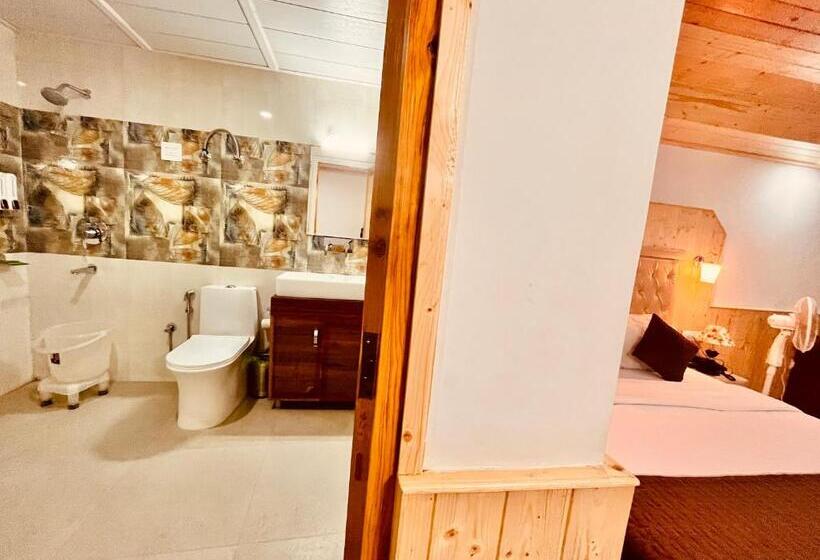 Апартаменты 3 Спальни, Himalayan Village Resort, Manali