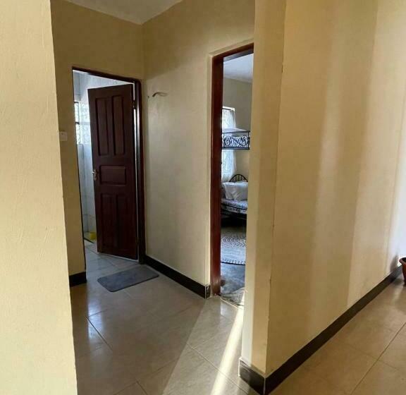 اتاق لوکس, Wonders Hostel