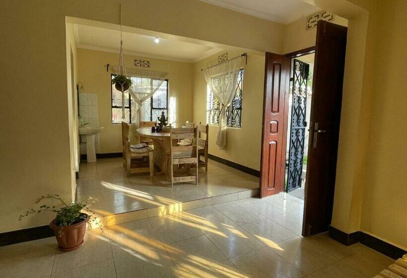 اتاق لوکس, Wonders Hostel