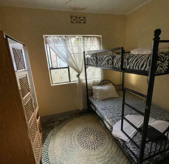 اتاق لوکس, Wonders Hostel