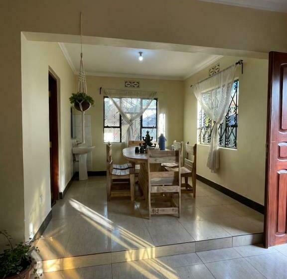 اتاق لوکس, Wonders Hostel
