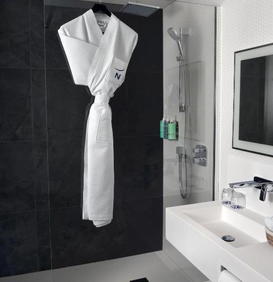 Executive Room Queen Bed, Novotel Kinshasa La Gombe