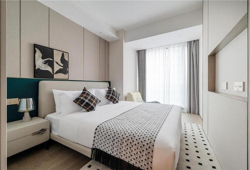 سوییت سوپریور, Cres Asia Residence