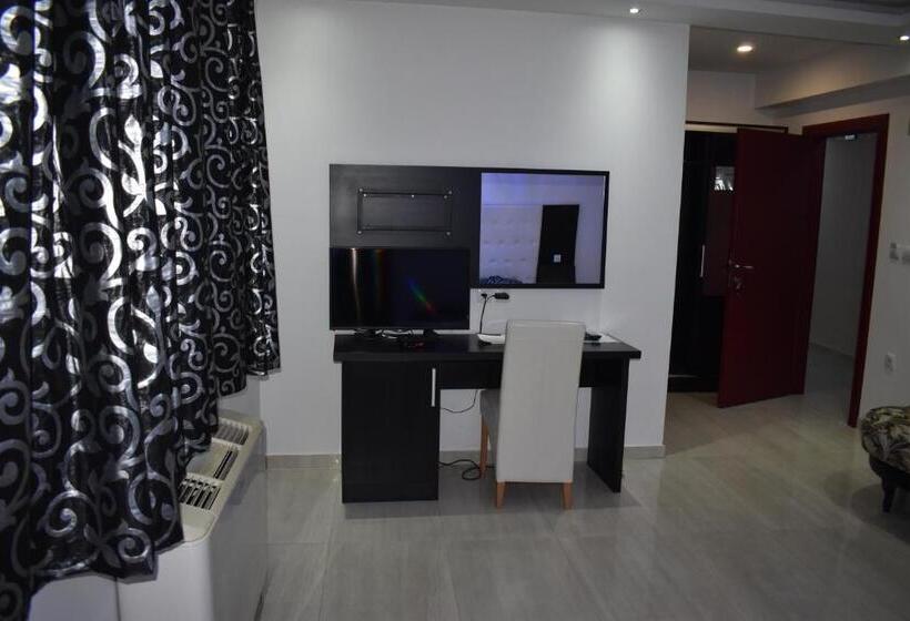 اتاق استاندارد, Kristal Garni