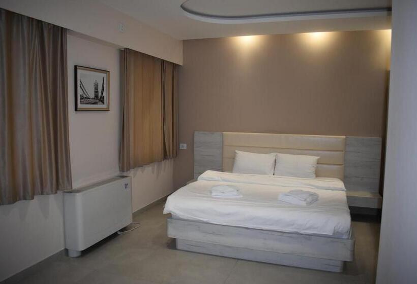 اتاق استاندارد, Kristal Garni