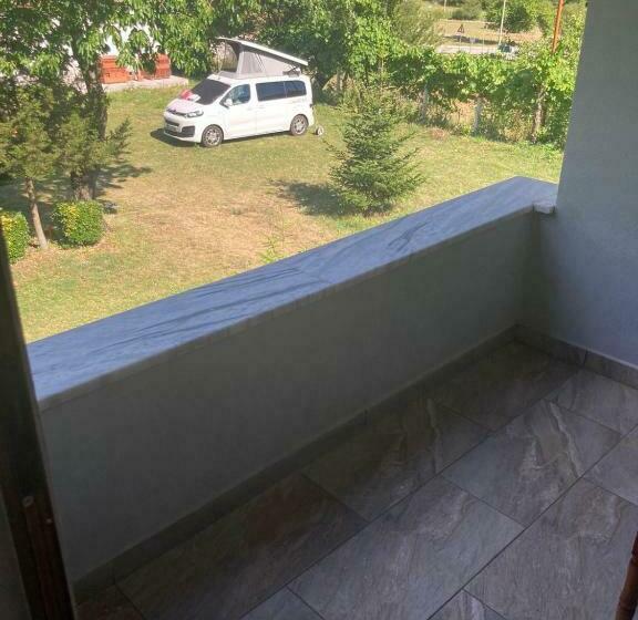Семейный Номер, Paja Guesthouse   Camping