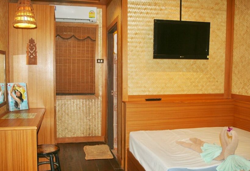 اتاق استاندارد, Sukkasem Homestay
