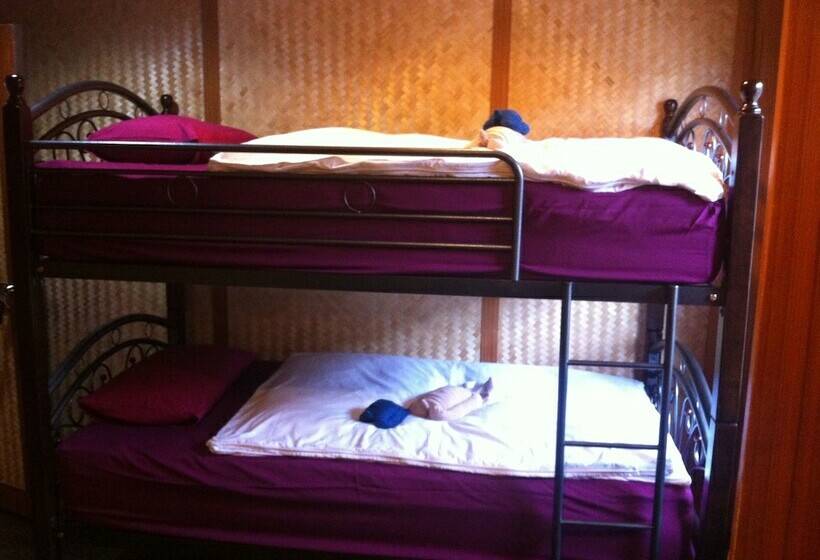 اتاق خانوادگی, Sukkasem Homestay