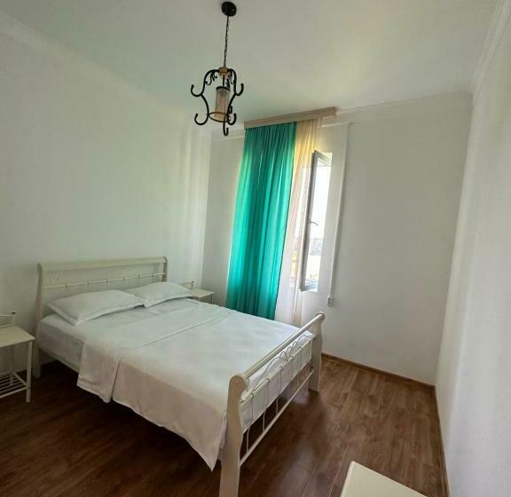 اتاق استاندارد, Leila S Guest House