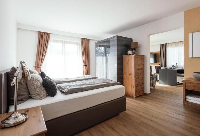 Полулюкс с Балконом, Viktorias Home Kufstein