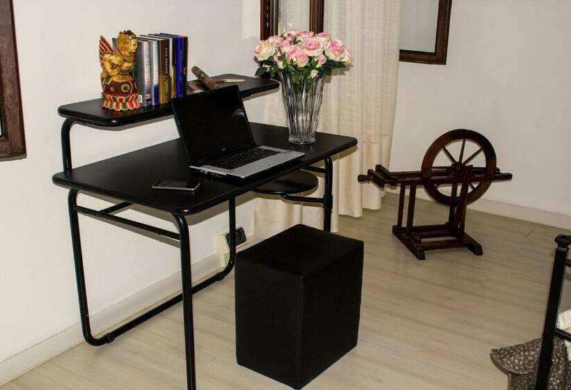 اتاق استاندارد با سرویس بهداشتی مشترک, Appartamento Degli Alfieri