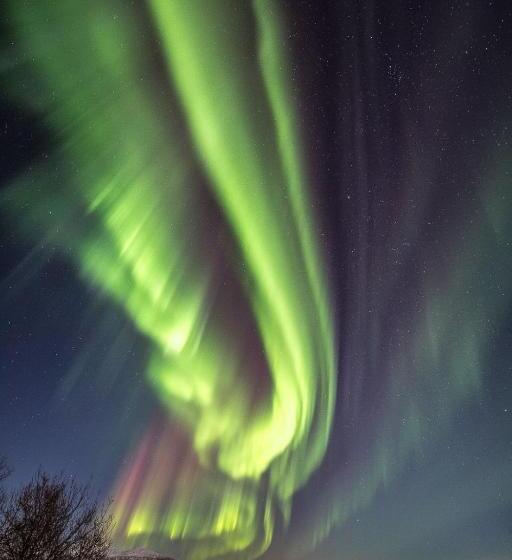 1 Sovrums Lägenhet, Aurora Borealis Observatory