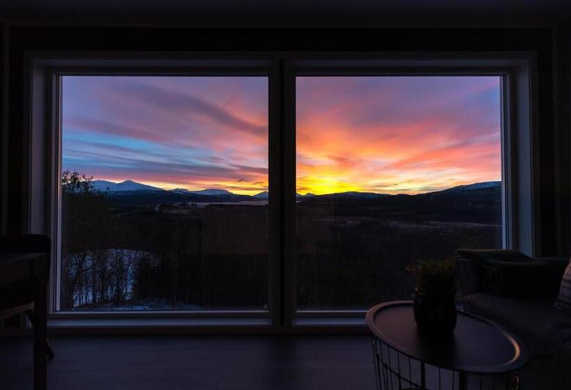 1 Sovrums Lägenhet, Aurora Borealis Observatory