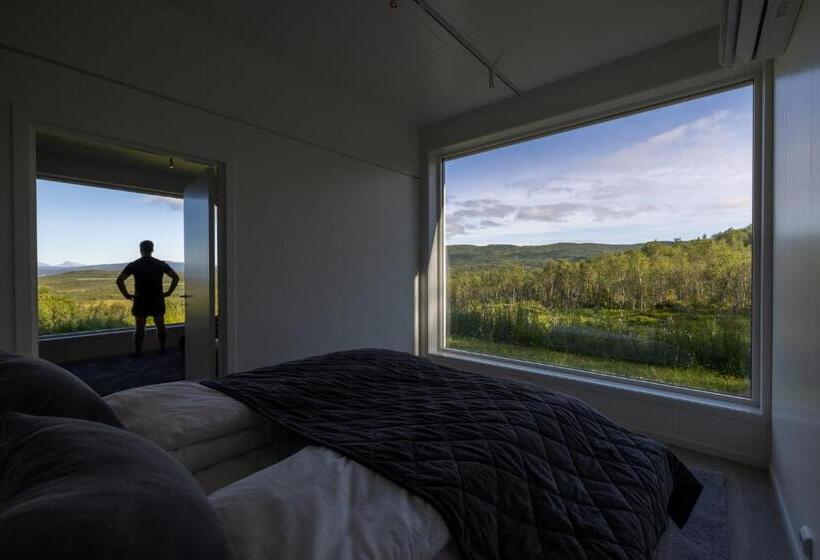 Executive Svit, Aurora Borealis Observatory