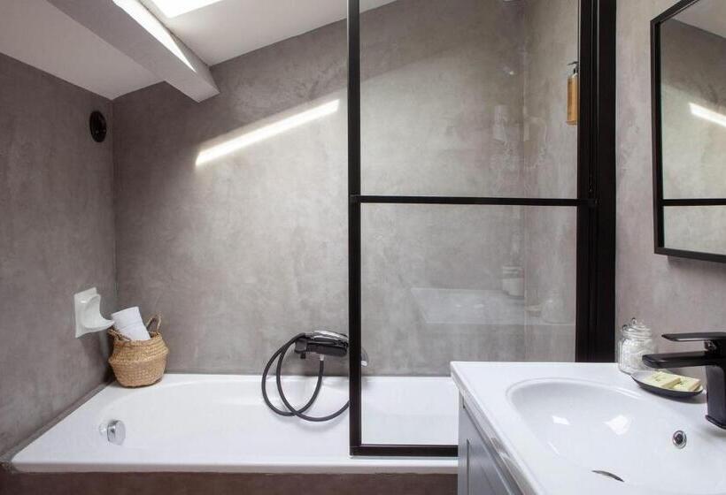 Апартаменты 2 Спальни, Domaine De Blanche Fleur