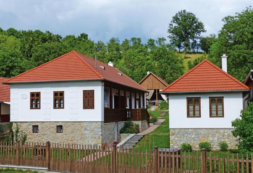 Дом 1 Спальня, Fruktárium Vendégház
