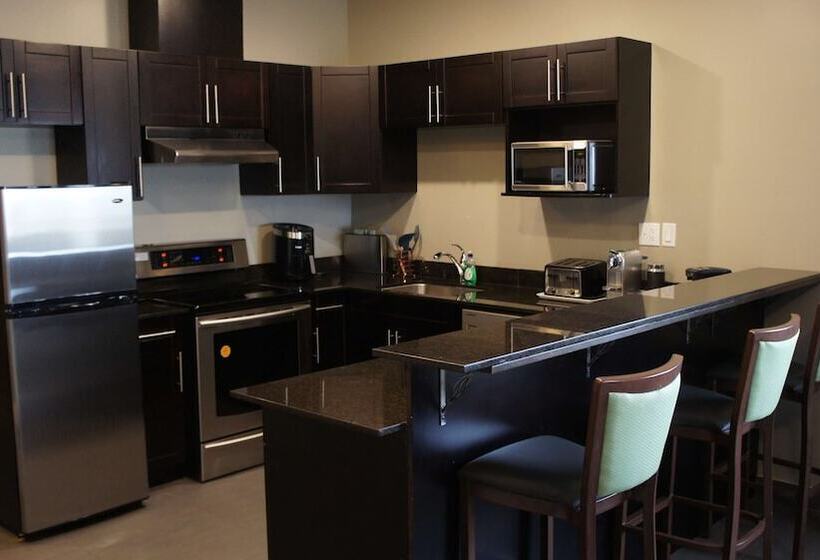 Люкс 2 Спальни, Best Western Plus Fort Saskatchewan Inn & Suites