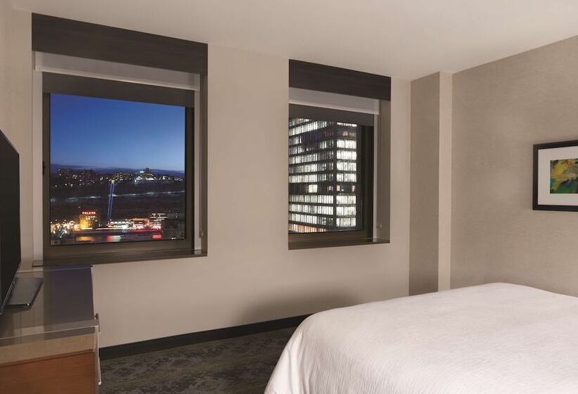 سوئیت با چشم‌انداز رودخانه, Embassy Suites By Hilton Pittsburgh Downtown
