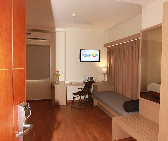 디럭스 룸, Genio Hotel Manado