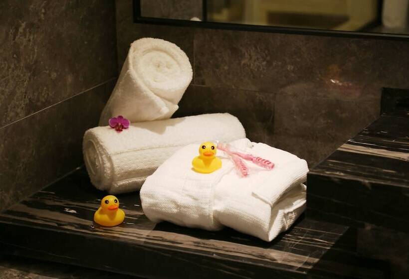 Номер Стандарт, Hilton Suzhou