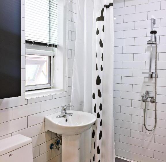 חדר סופריור, Whitetail Guesthouse   Hostel