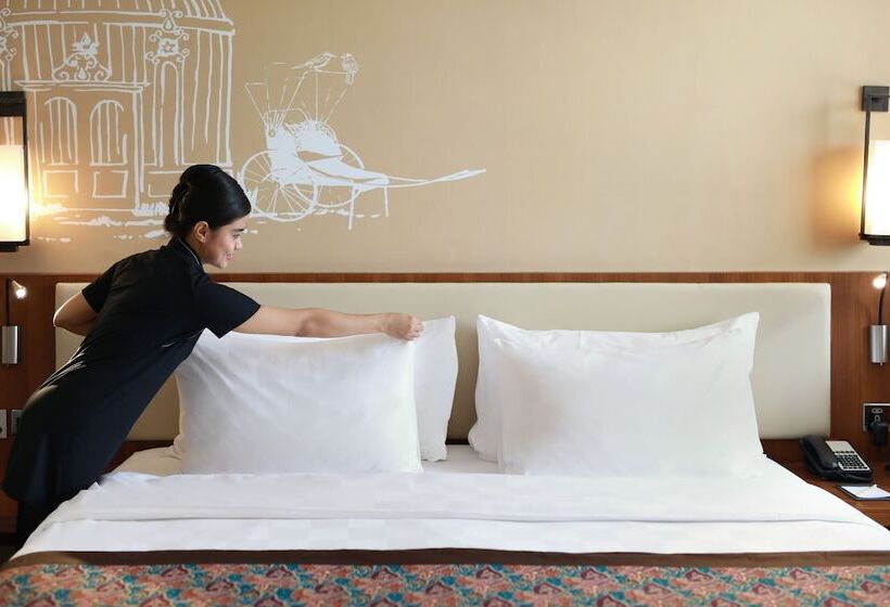 Номер Deluxe, Swiss Belhotel Airport Jakarta