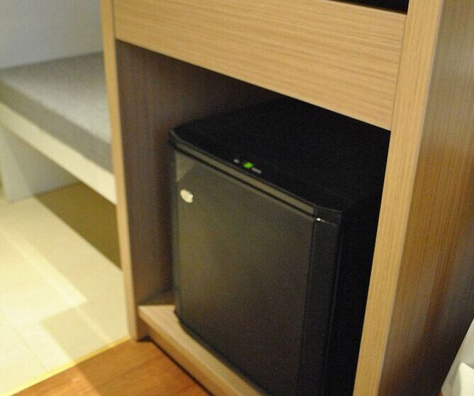 Номер Superior, Swiss Belhotel Airport Jakarta