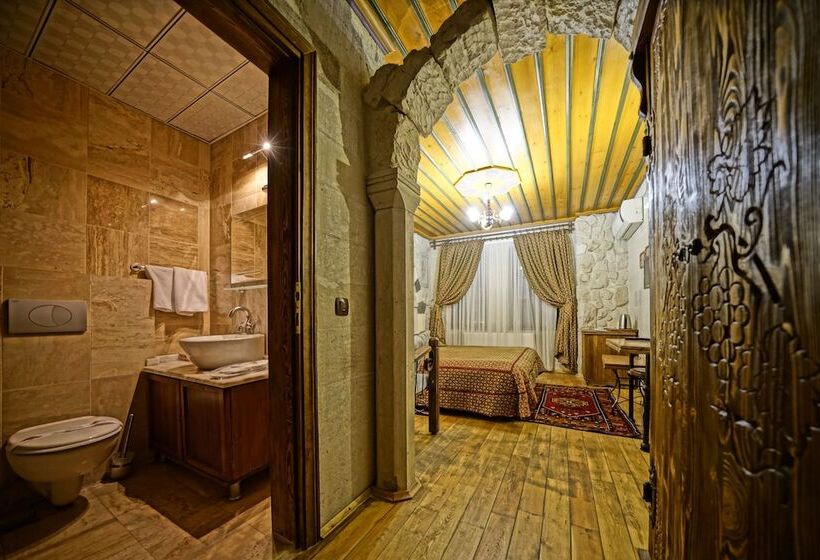 اتاق استاندارد, Alaturca House
