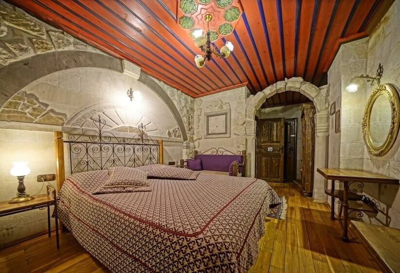 اتاق استاندارد, Alaturca House