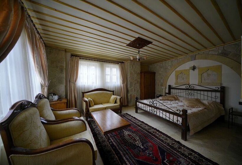 اتاق خانوادگی, Alaturca House