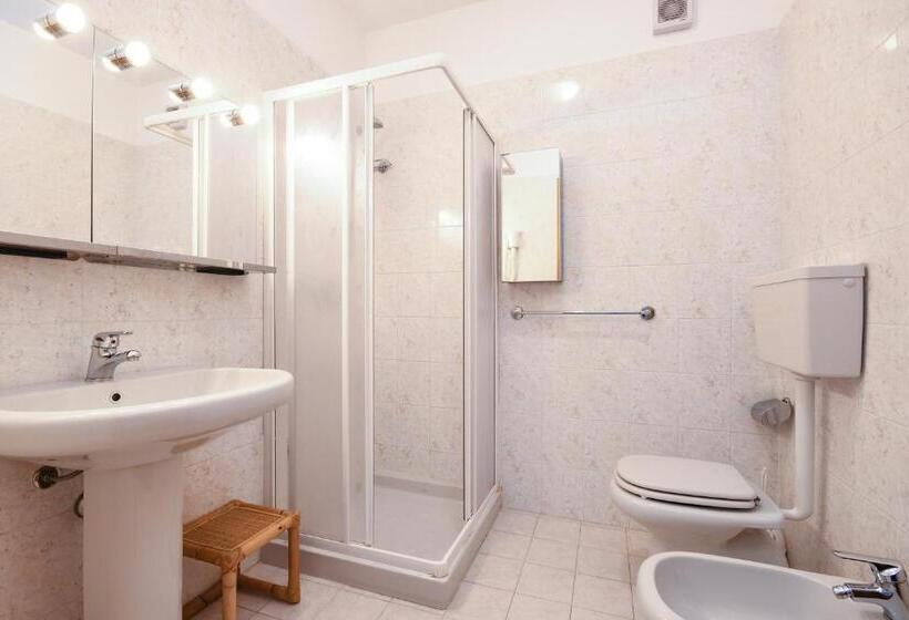 آپارتمان 1 خوابه با بالکن, Apparthotel San Sivino