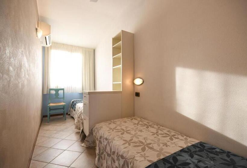 آپارتمان 2 خوابه با بالکن, Apparthotel San Sivino