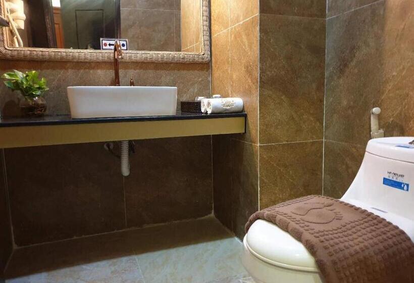 اتاق استاندارد با تخت بزرگ, Aristocrat Residence &