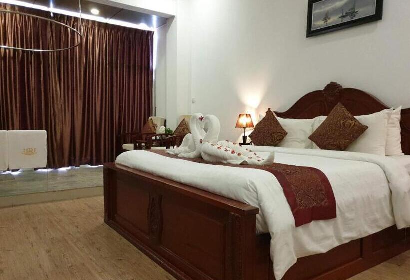 اتاق استاندارد با تخت بزرگ, Aristocrat Residence &