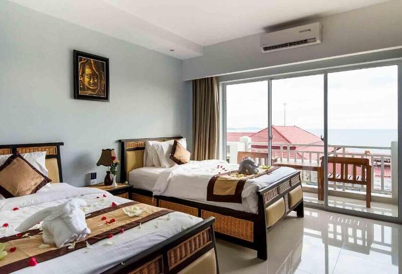 اتاق لوکس با چشم‌انداز دریا, Aristocrat Residence &