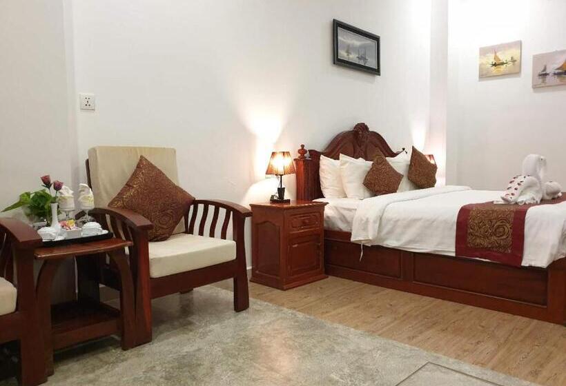 اتاق استاندارد با تخت بزرگ, Aristocrat Residence &